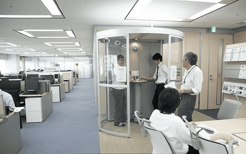 株式会社マックスマウス 分煙キャビン